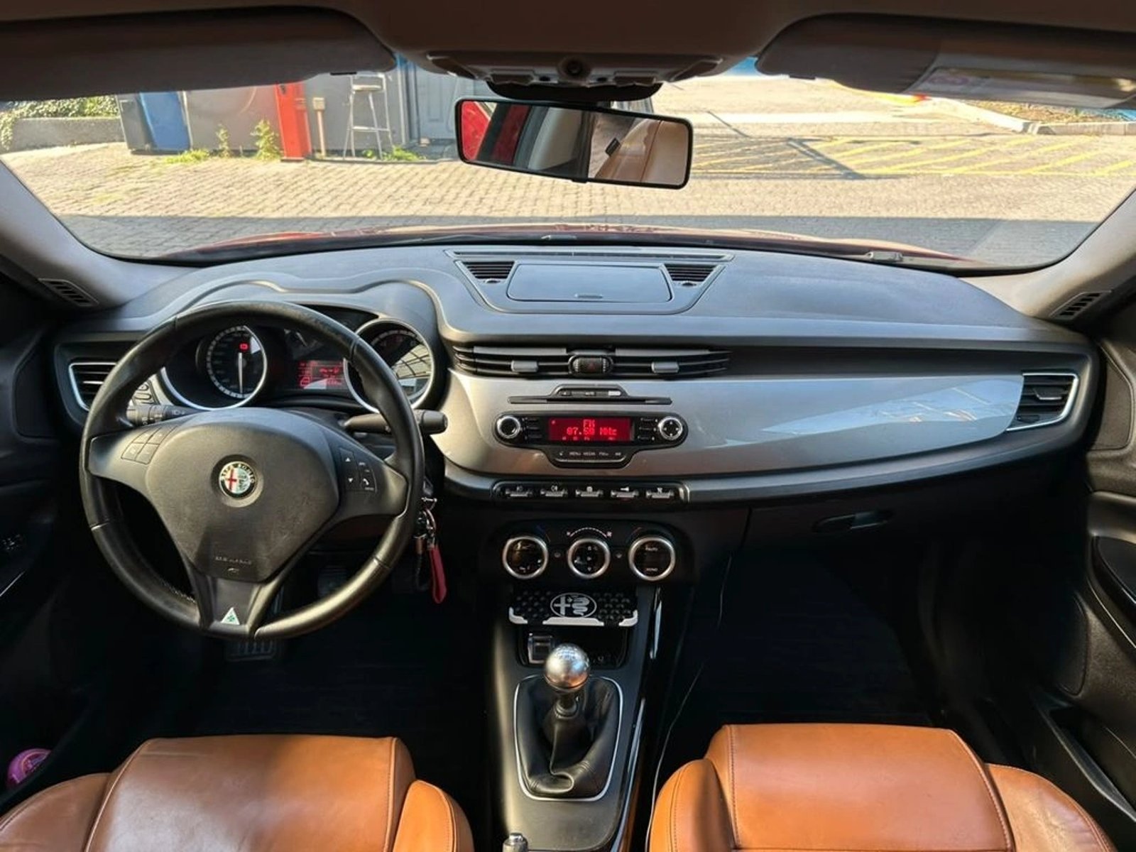 Alfa Romeo GIULIETTA GIULIETTA 1.4 MT 2013 - Imagen 9 de 16