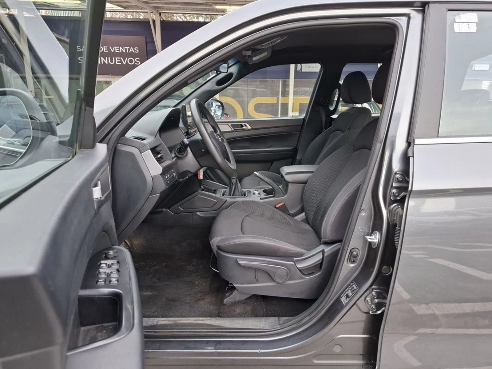 SsangYong MUSSO GRAND 4X4 2.2 D 2024 - Imagen 12 de 20