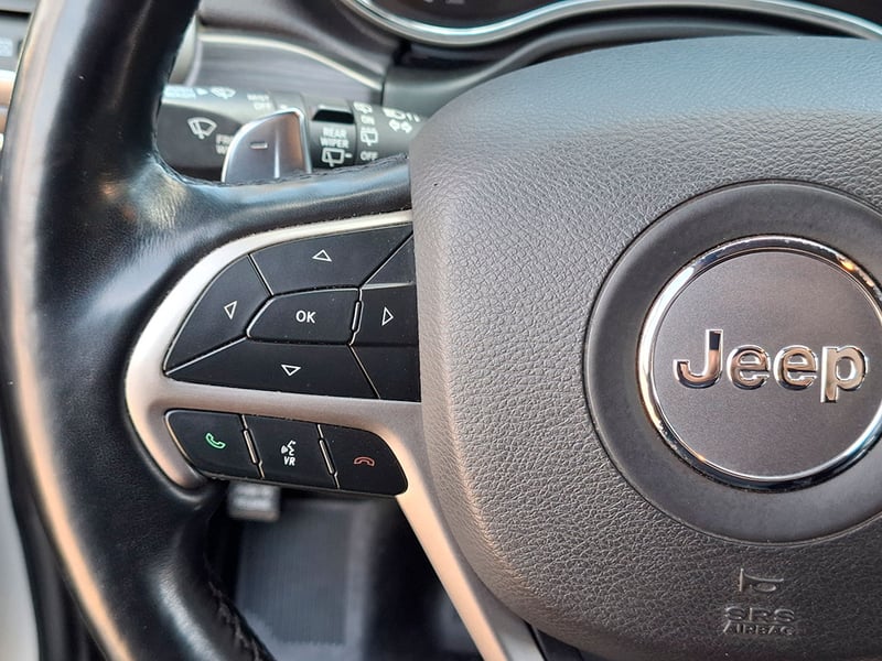 Jeep GRAND CHEROKEE 3.6 LIMITED 4X4 AT 5P 2022 - Imagen 12 de 20