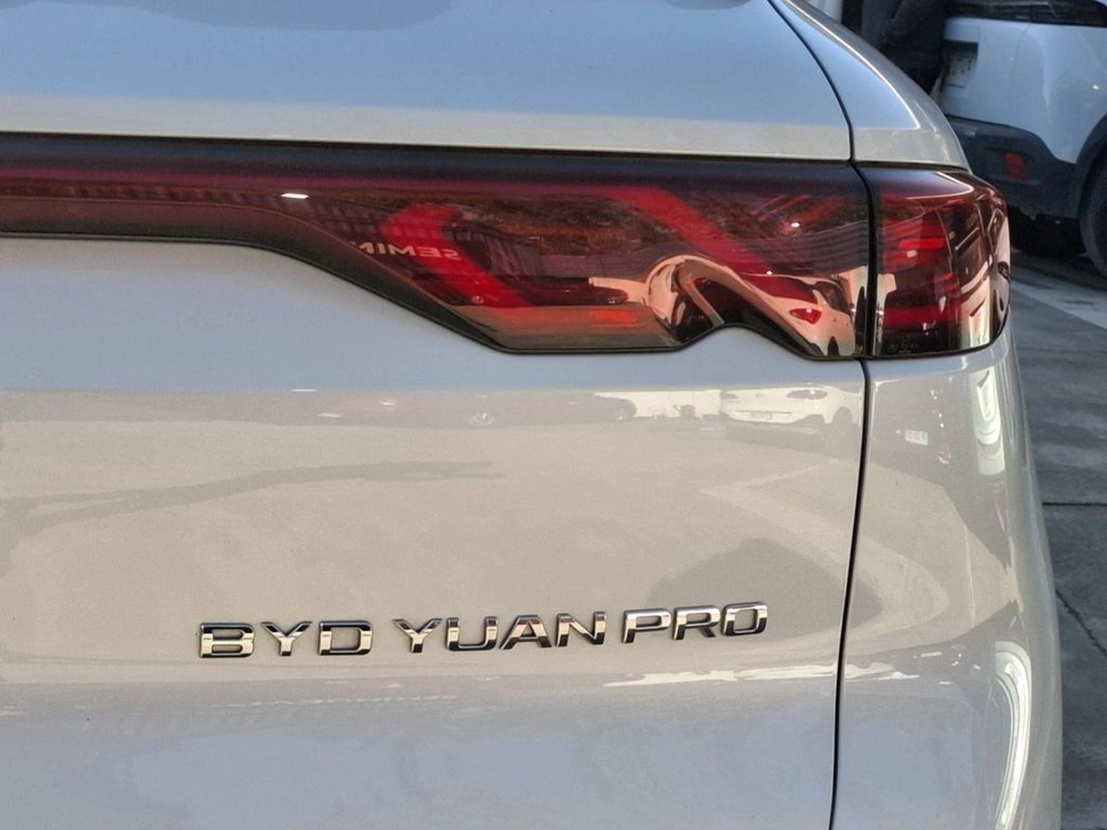 BYD YUAN PRO ELECTRICO GS 4X2 AT 5P 2025 - Imagen 12 de 20