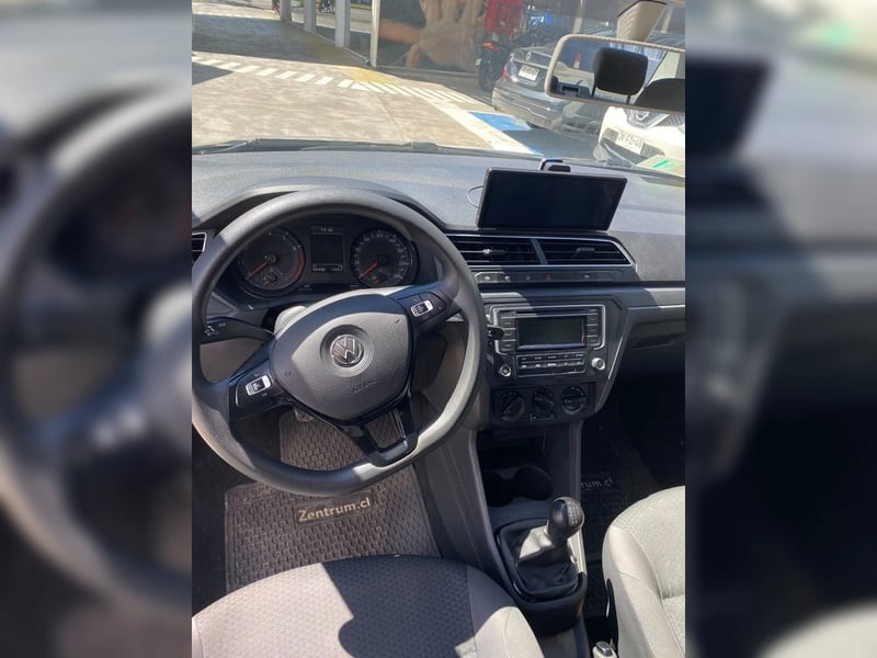 Volkswagen VOYAGE 1.6 TRENDLINE 4X2 AC 2AB MT 4P 2022 - Imagen 11 de 17
