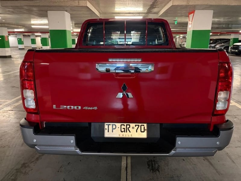 Mitsubishi L200 KATANA XRT 4X4 2.4 2024 - Imagen 6 de 15