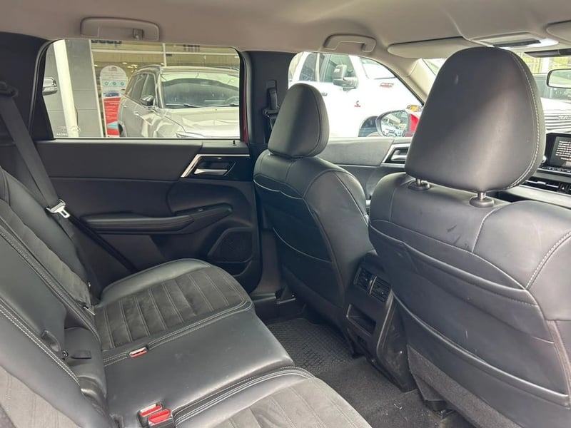 Mitsubishi OUTLANDER GLX 2.5 AUT 2024 - Imagen 10 de 16