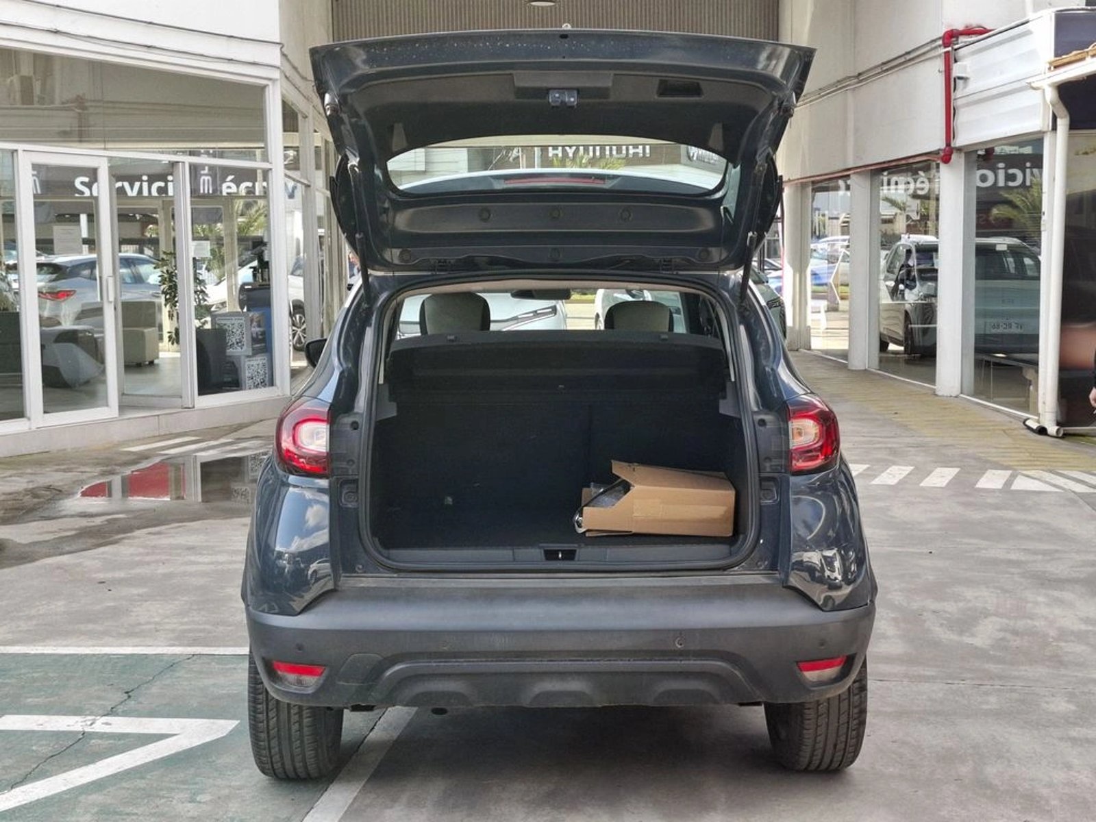 Renault CAPTUR 1.5 ZEN DIESEL F2 4X2 MT 5P 2018 - Imagen 10 de 20