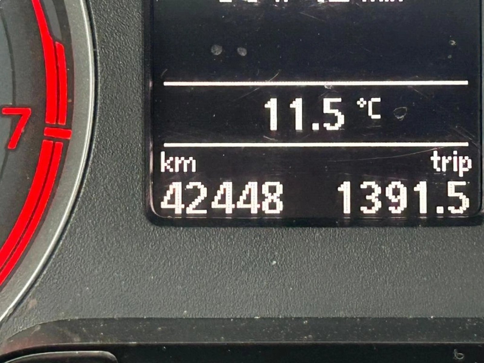 VOLKSWAGEN SAVEIRO 2023 - Imagen 12 de 15