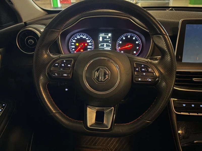 MG HS 1.5T COMFORT 2WD MT 5P 2023 - Imagen 13 de 17