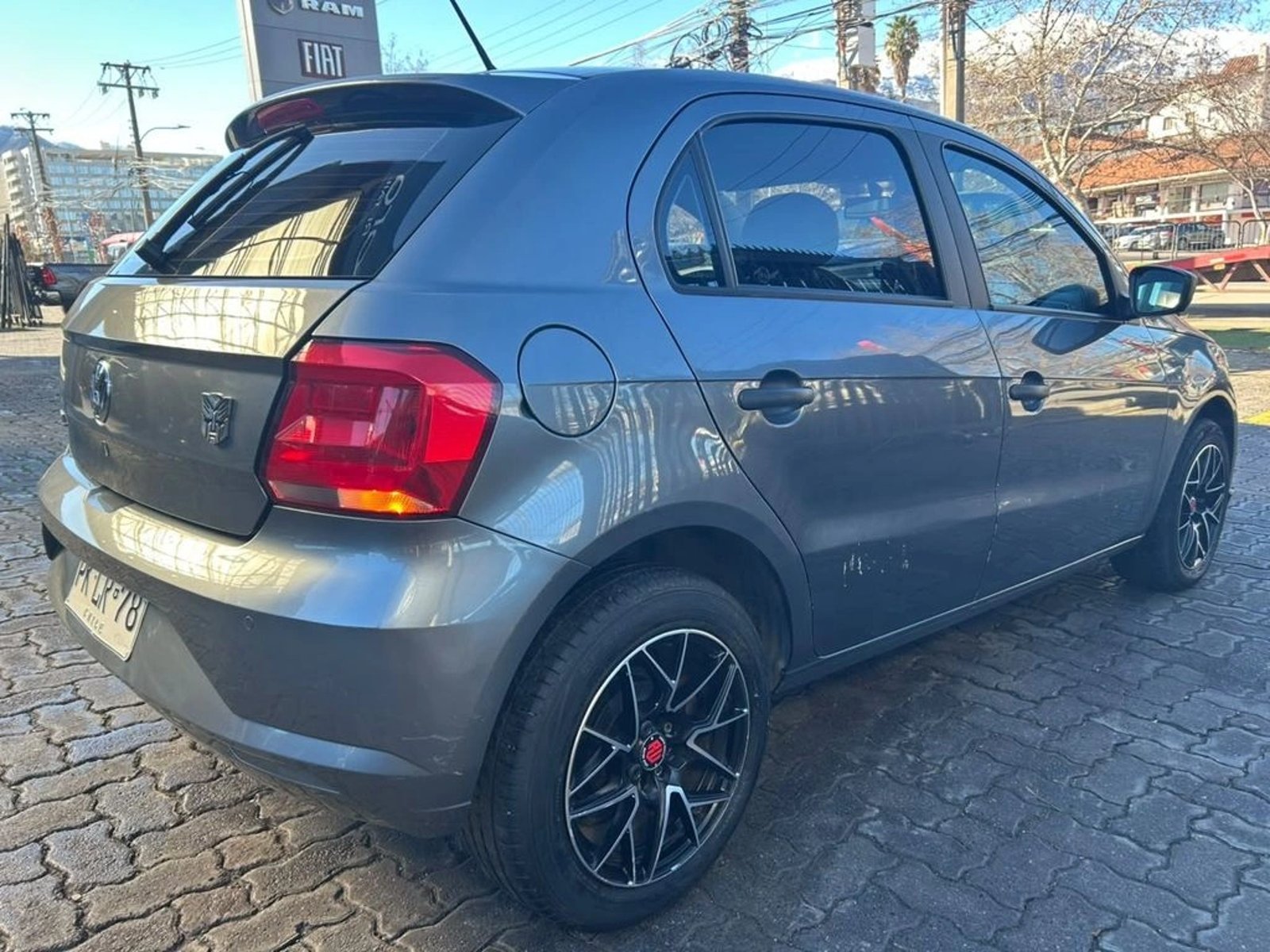 Volkswagen GOL 1.6 COMFORTLINE MT 2021 - Imagen 7 de 17