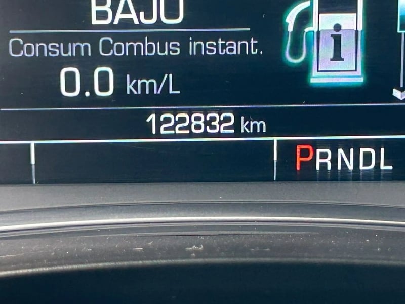 Chevrolet TRAVERSE 3.6L LT FWD AT 5P 2019 - Imagen 14 de 17