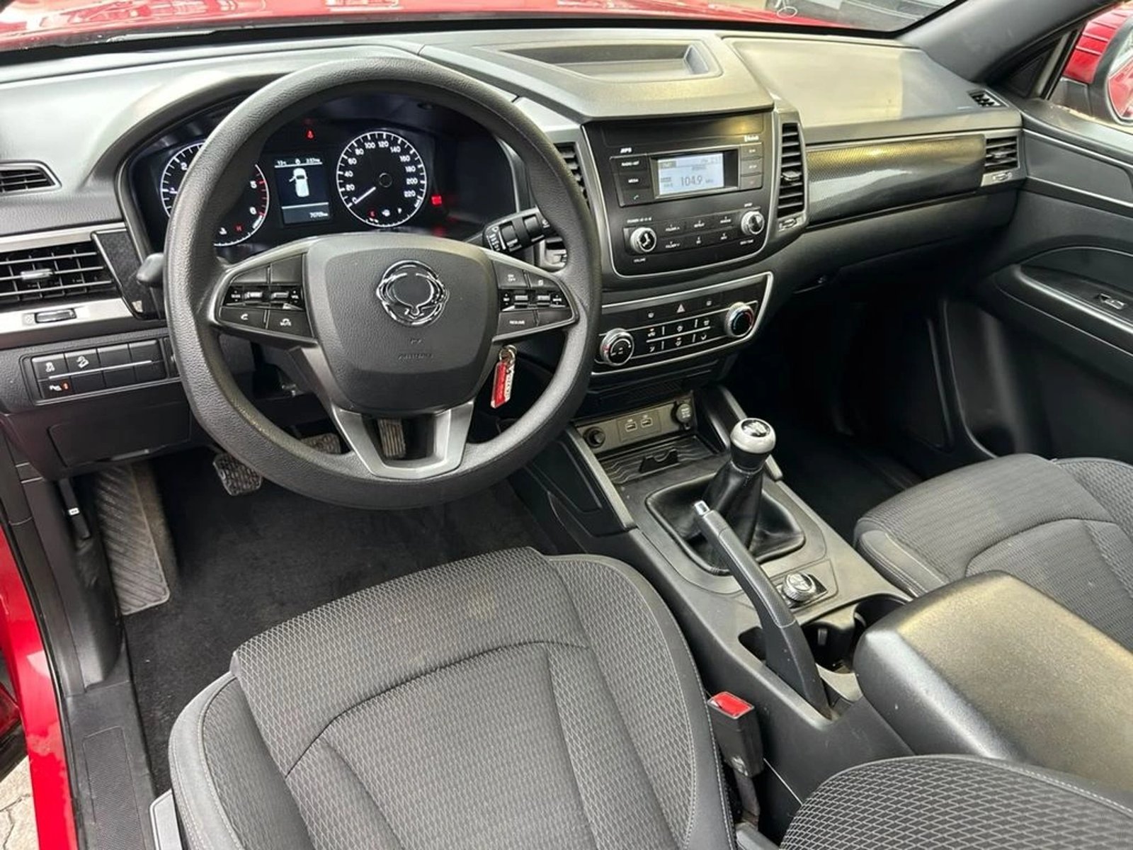 SsangYong GRAND MUSSO GLX 4X4 MT 2024 - Imagen 12 de 17