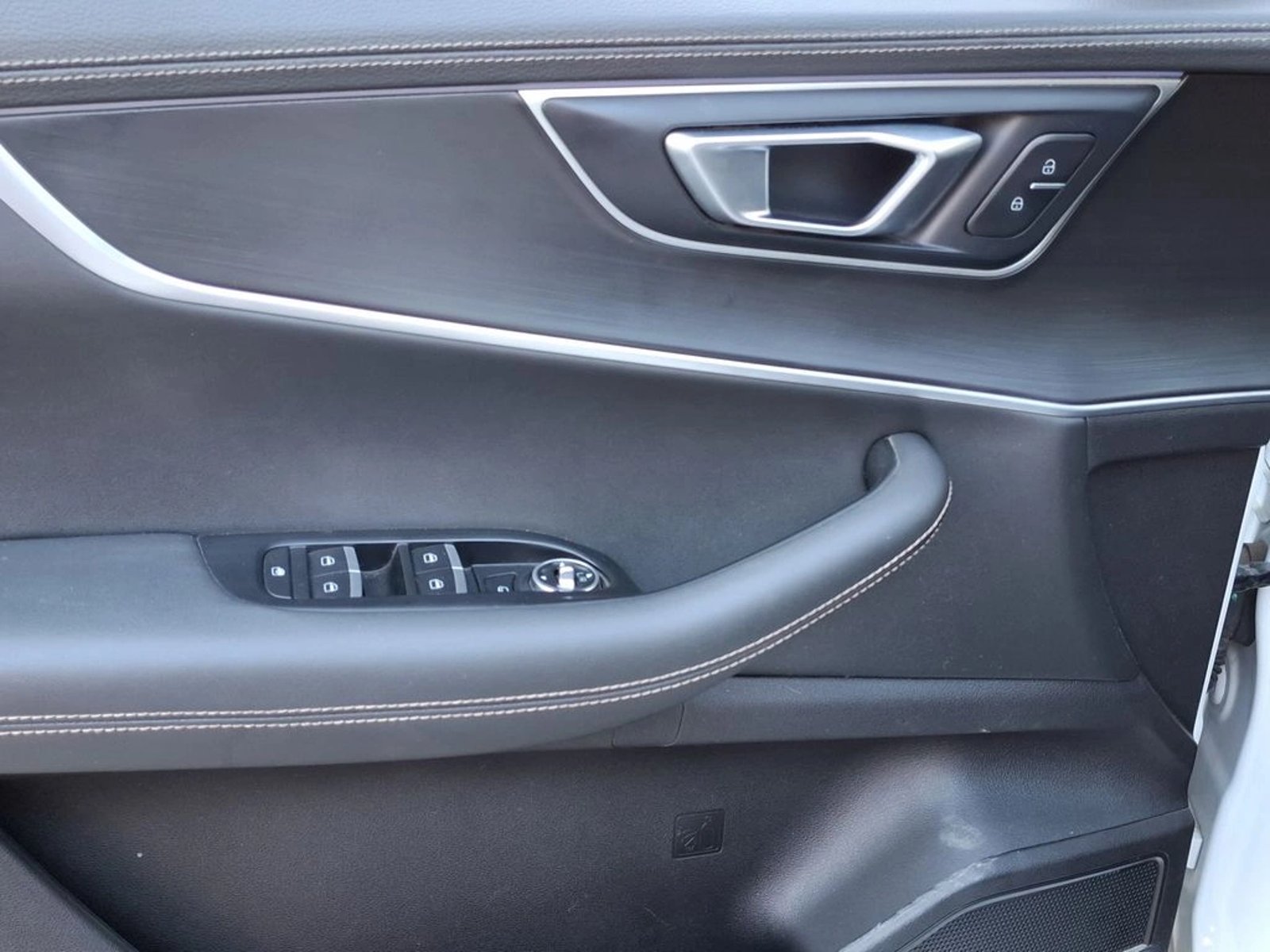 CHERY TIGGO 8 2022 - Imagen 13 de 20