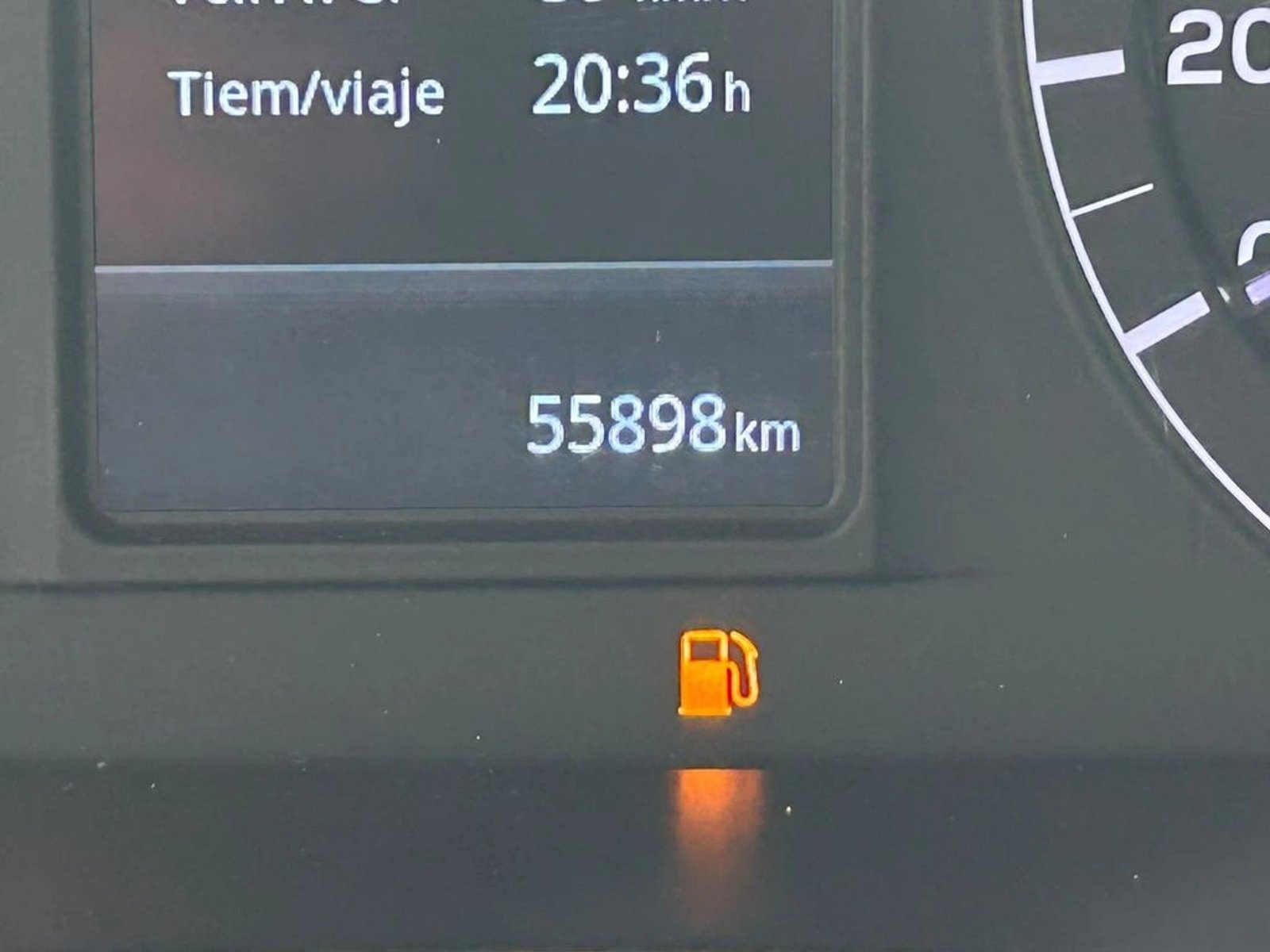 SsangYong MUSSO 2.2 GLX MT 4X4 DIESEL 2024 - Imagen 14 de 17