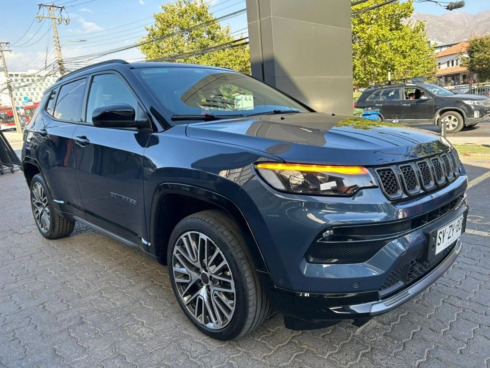 JEEP COMPASS 1.3 4XE ALTITUDE HYBRID AWD AT 5P 2024 - Foto 4 de 17