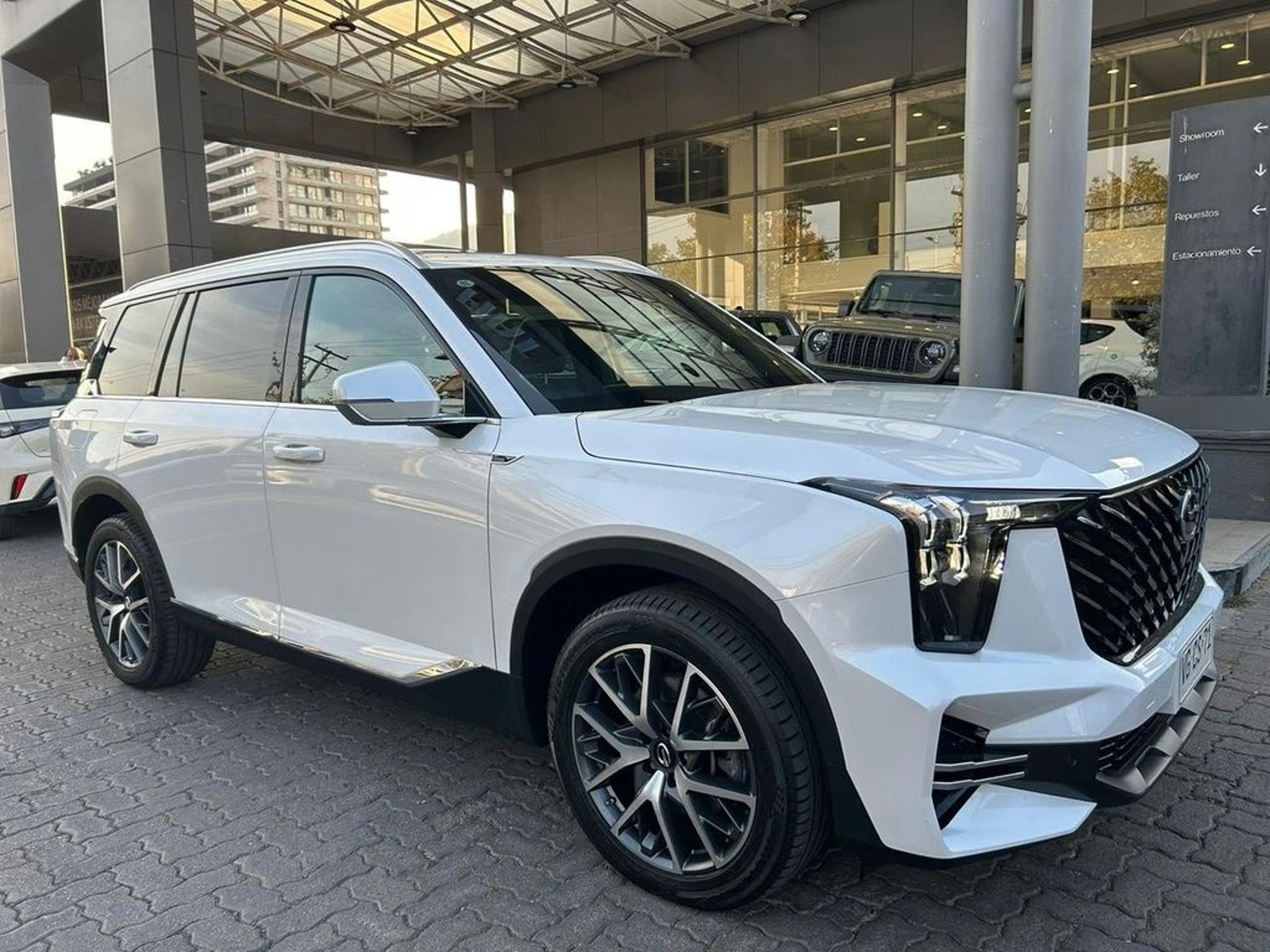GAC Motor GS8 2.0 T GT AT 2025 - Foto 4 de 17