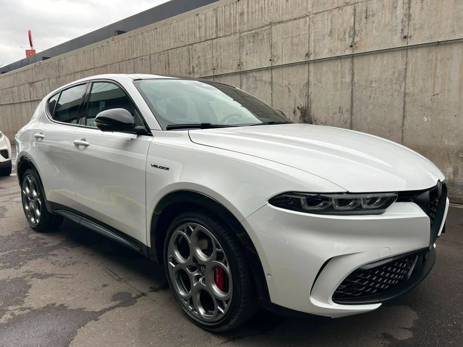 Alfa Romeo TONALE 1.5 VELOCE MHEV 4X2 AT 5P 2025 - Foto 4 de 16