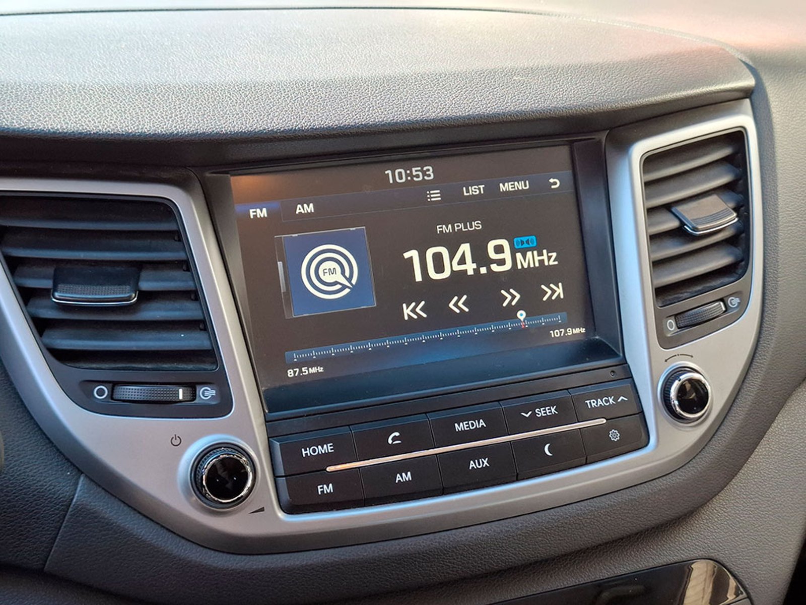 Hyundai TUCSON 2.0 PLUS DIESEL 4X2 AT 5P 2018 - Imagen 16 de 20