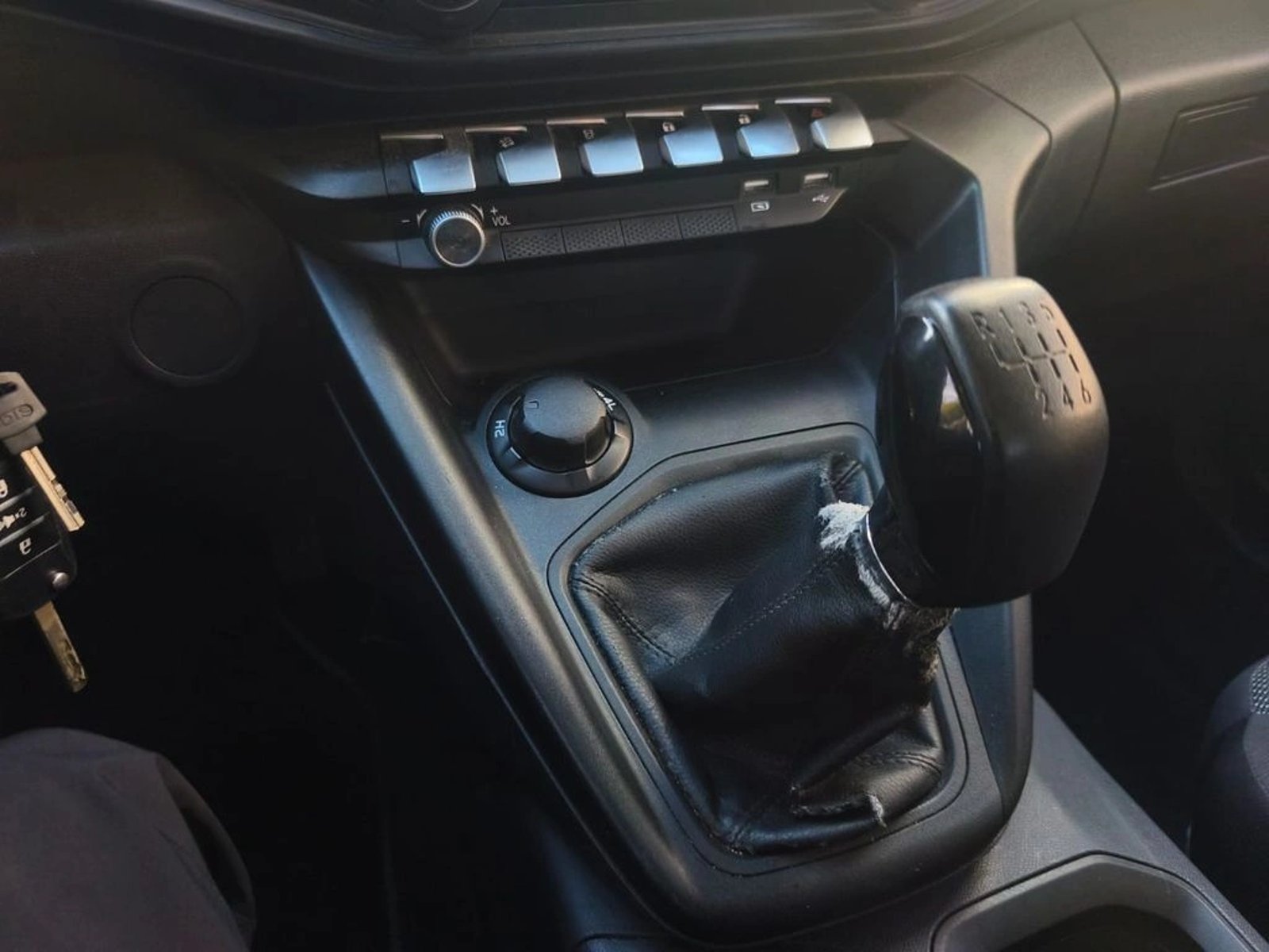 Changan HUNTER COMFORT 4X4 1.9 MT 2022 - Imagen 16 de 20