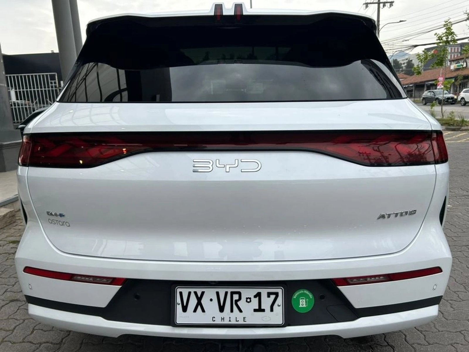 BYD ATTO 8 1.5T GS DM-I PHEV AWD AT 5P 2026 - Foto 5 de 15