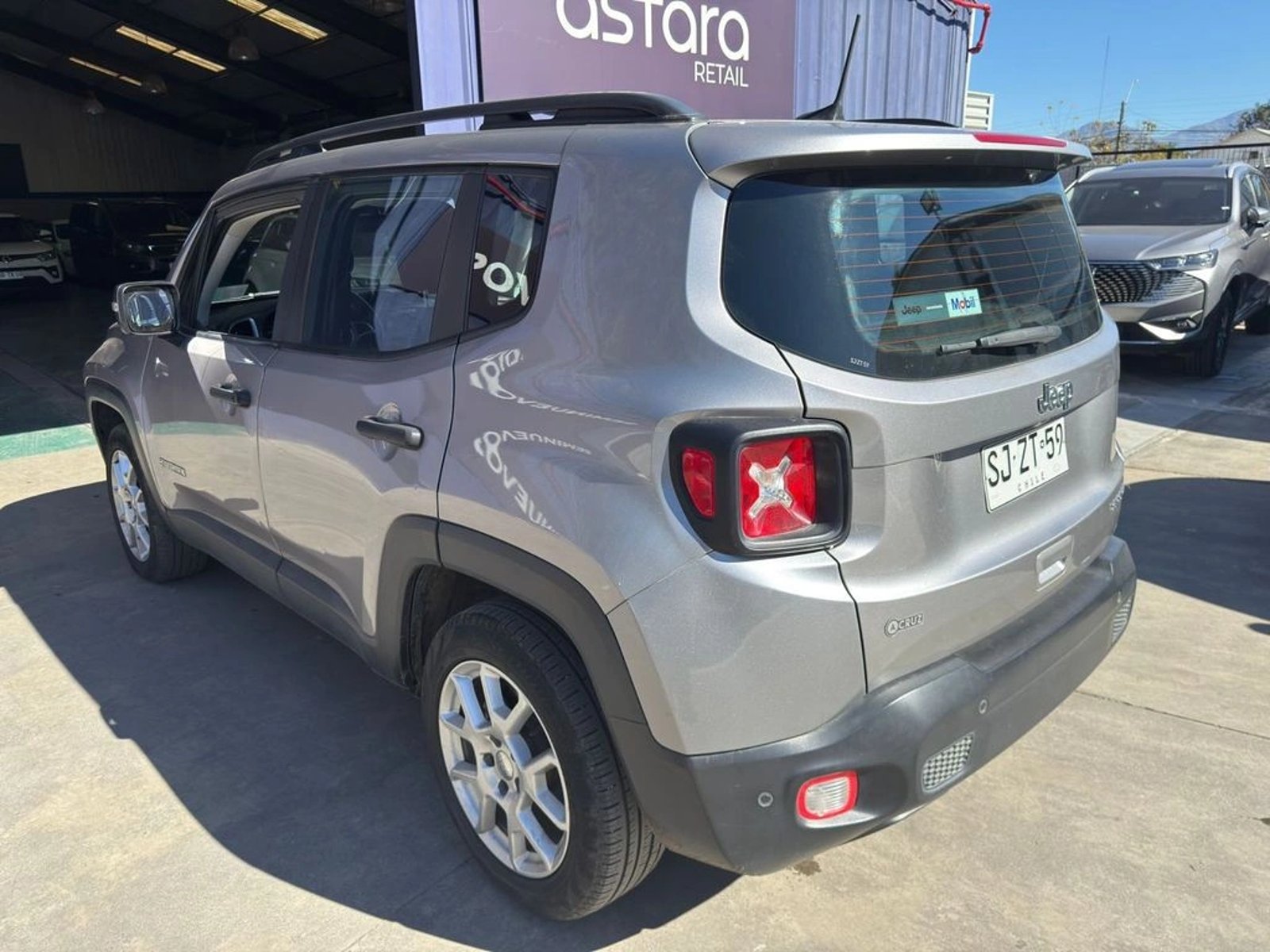 JEEP RENEGADE 2023 - Imagen 8 de 20