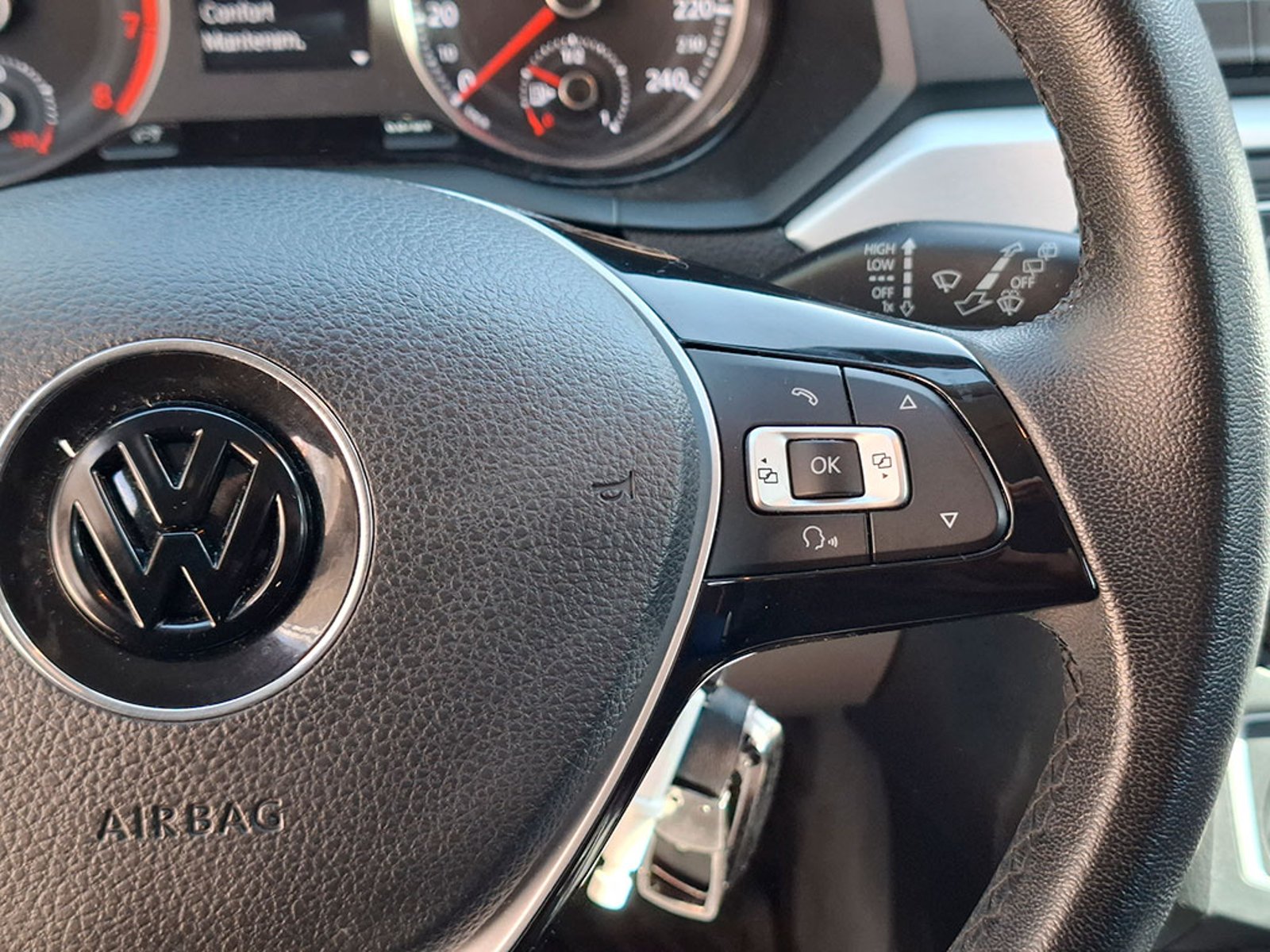 VOLKSWAGEN GOL 1.6 Highline HB MT 5P 2023 - Imagen 13 de 20