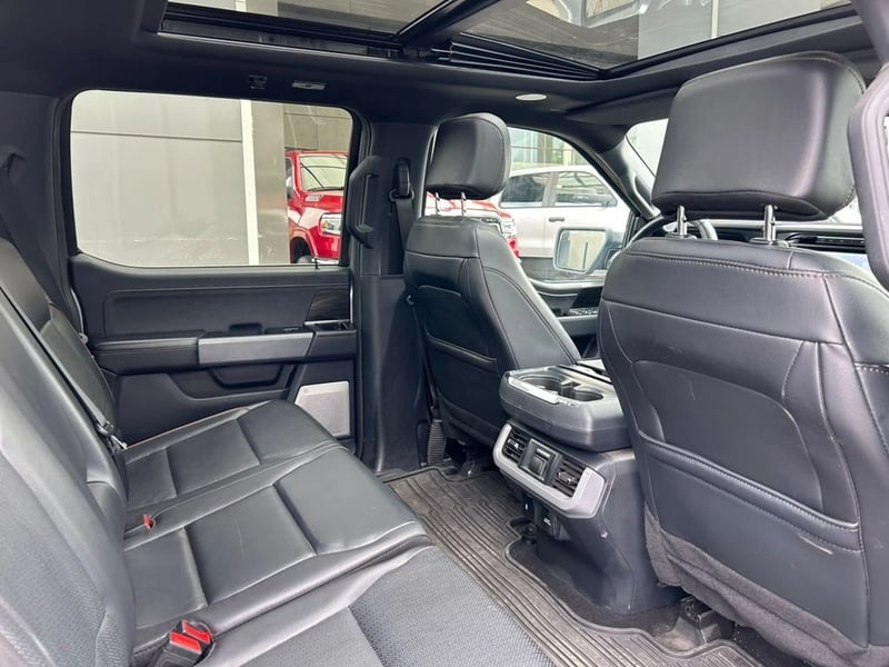 Ford F-150 LARIAT LUX 4X4 5.0 AUT 2025 - Imagen 9 de 14