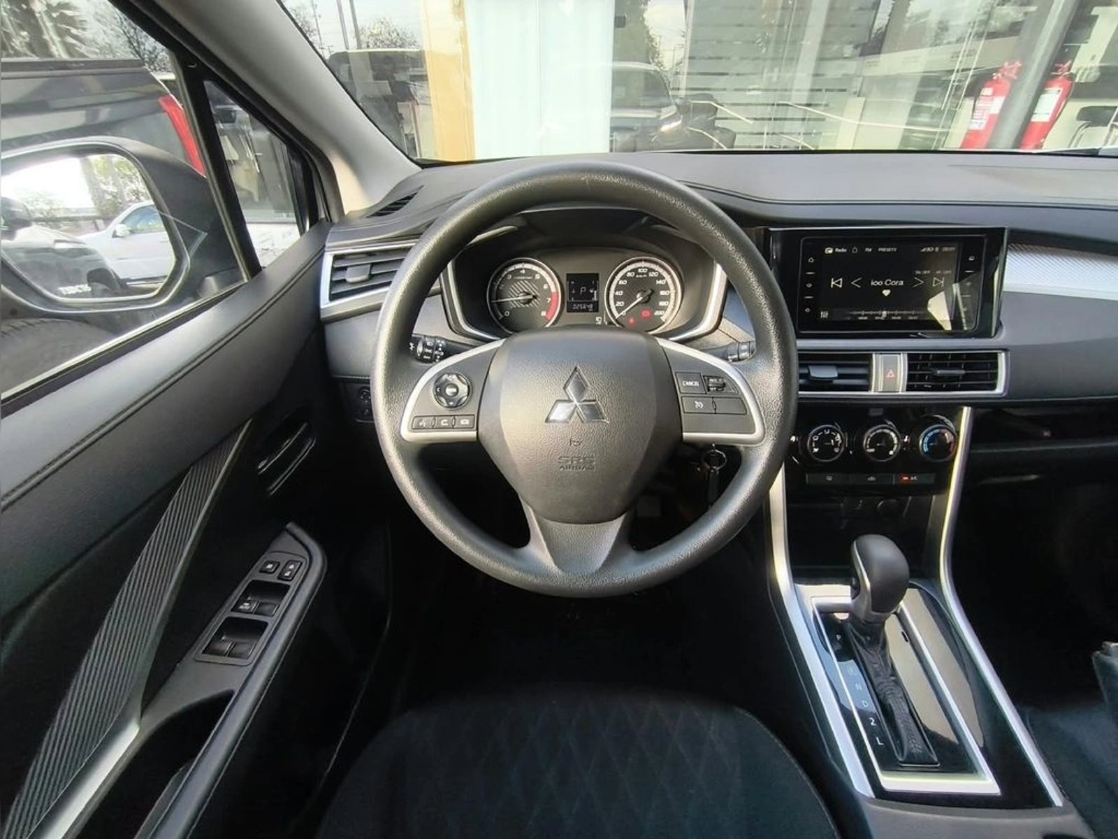 Mitsubishi XPANDER GLX 1.5 AUT 2024 - Imagen 13 de 20