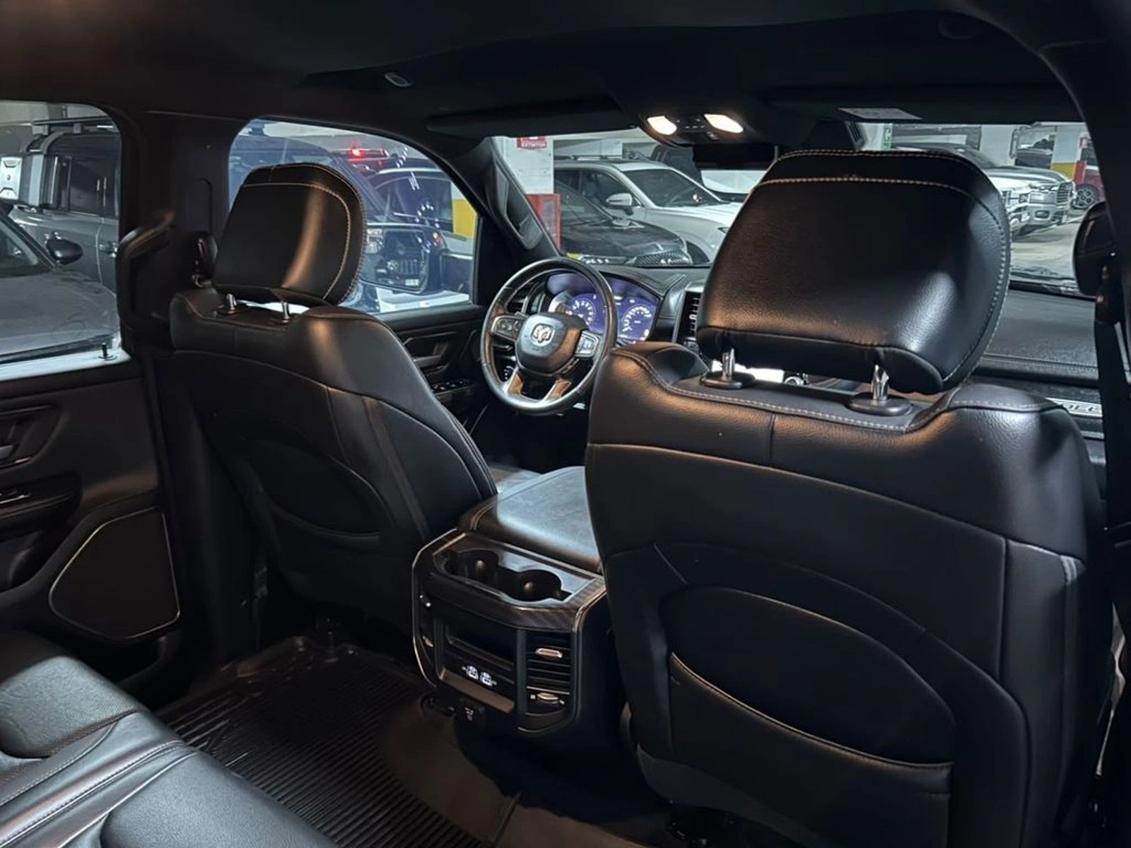 RAM 1500 5.7 REBEL 4X4 AT 4P 2023 - Imagen 13 de 17