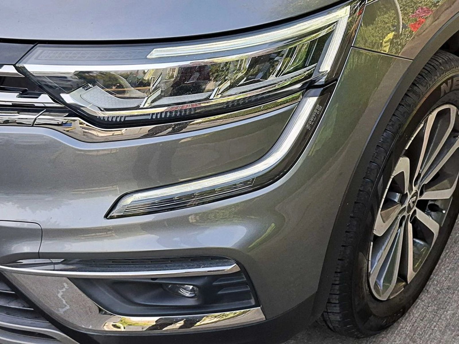 Renault KOLEOS 2.5 ZEN PLUS 4WD AT 5P 2023 - Imagen 5 de 20