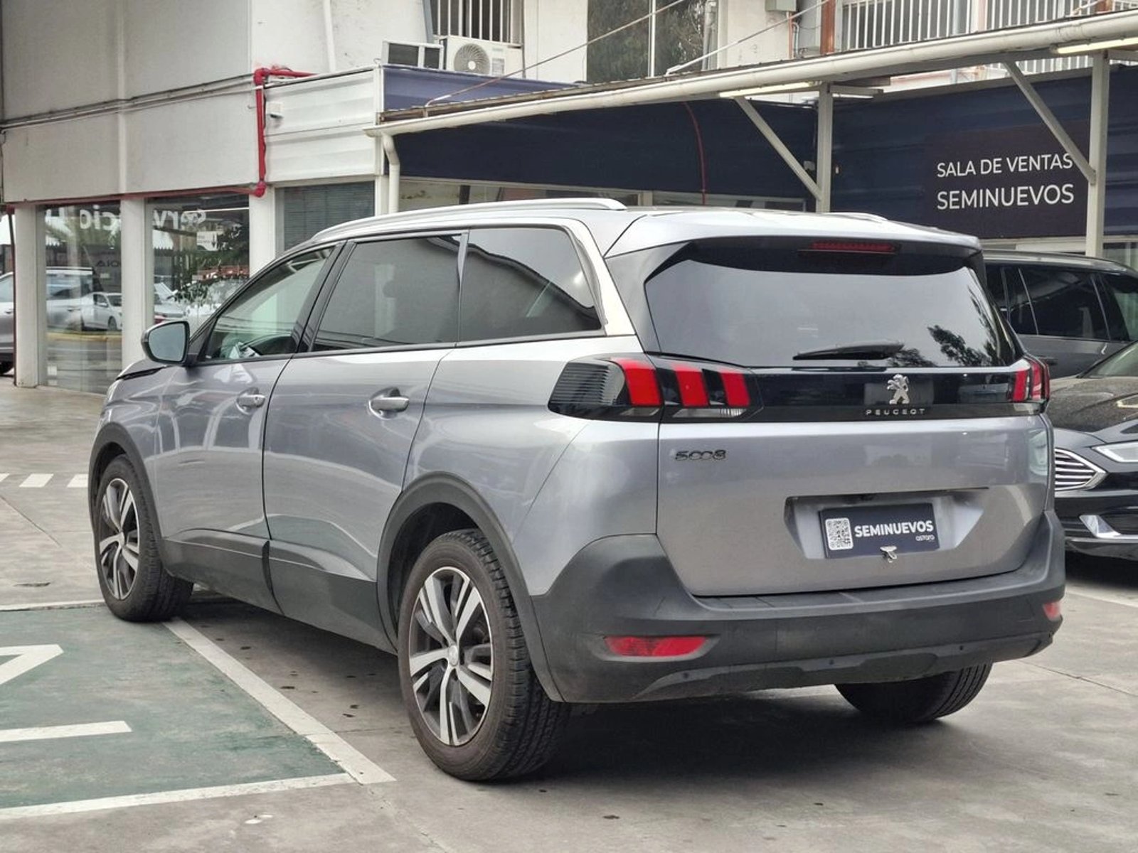 Peugeot 5008 1.5 ACTIVE BLUEHDI 4X2 130 EAT8 5P 2020 - Imagen 9 de 20
