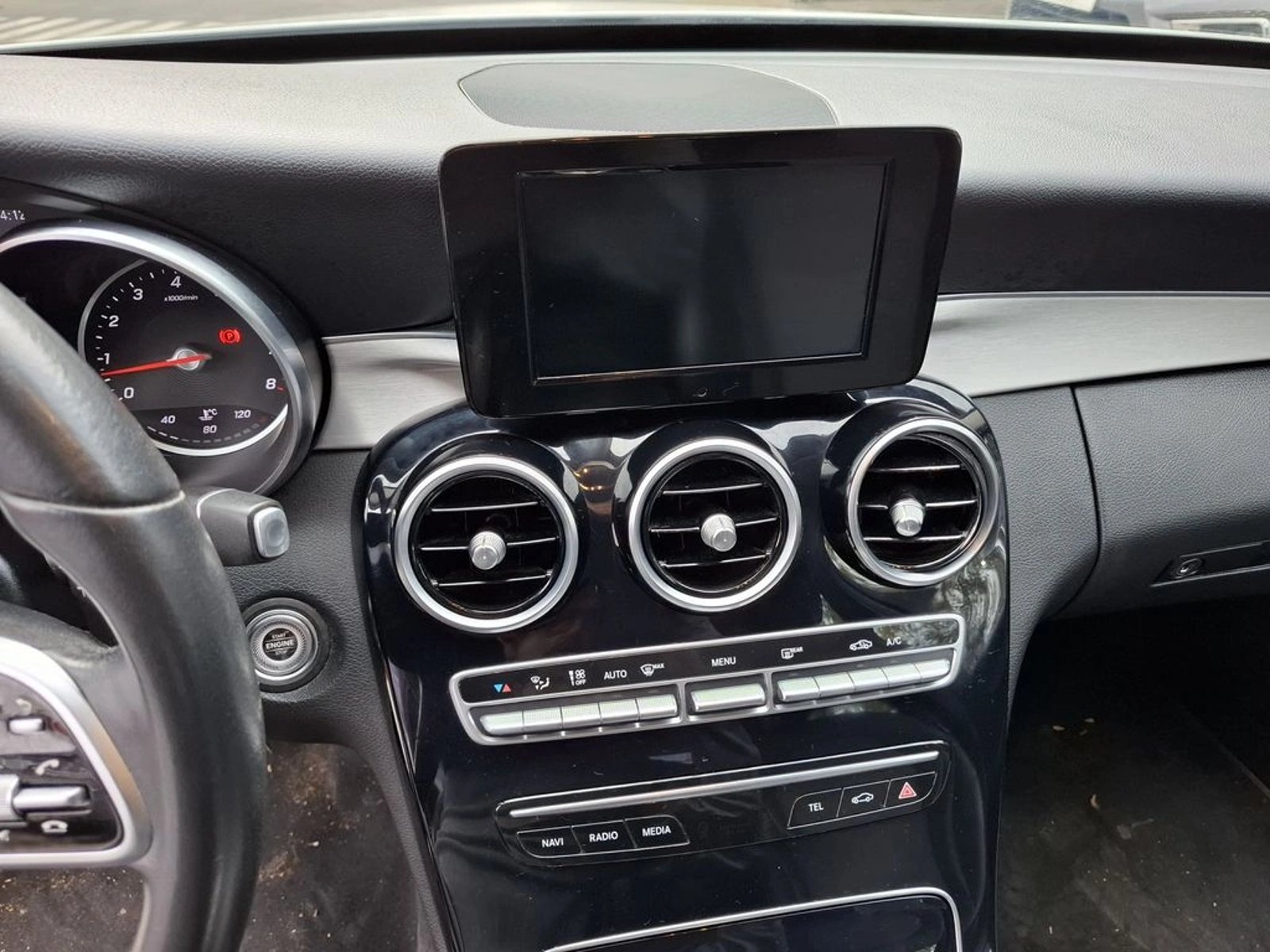 MERCEDES-BENZ C 180 1.6 FL SPORT 4X2 AT 4P 2019 - Imagen 19 de 20