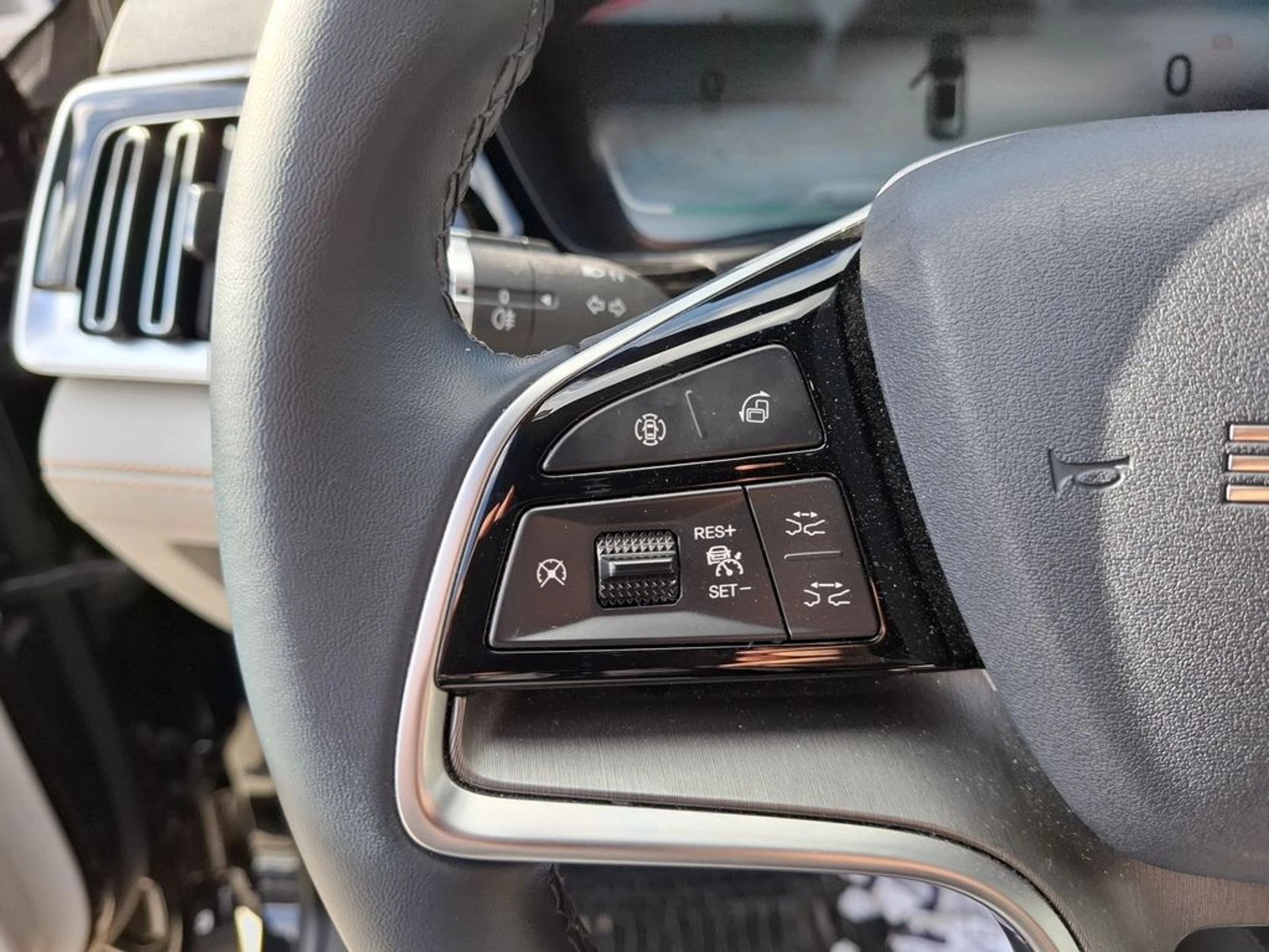 BYD SONG PLUS 1.5 AUT E 2024 - Imagen 16 de 20