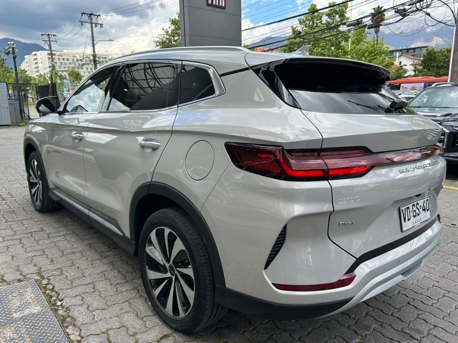 BYD SONG PLUS 1.5 GX HIBRIDO 4X2 AT 2025 - Foto 4 de 16