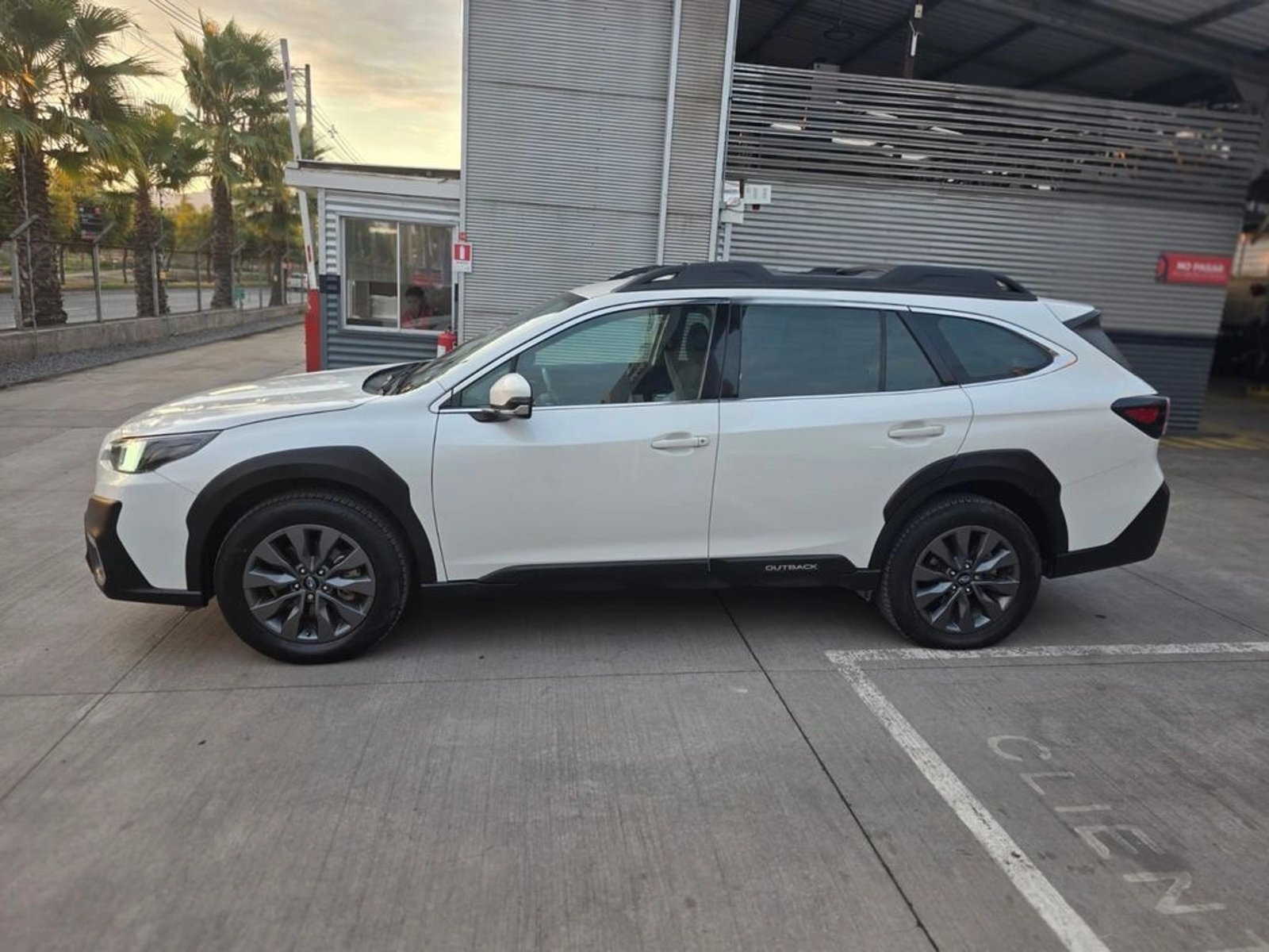 SUBARU OUTBACK 2024 - Imagen 10 de 20