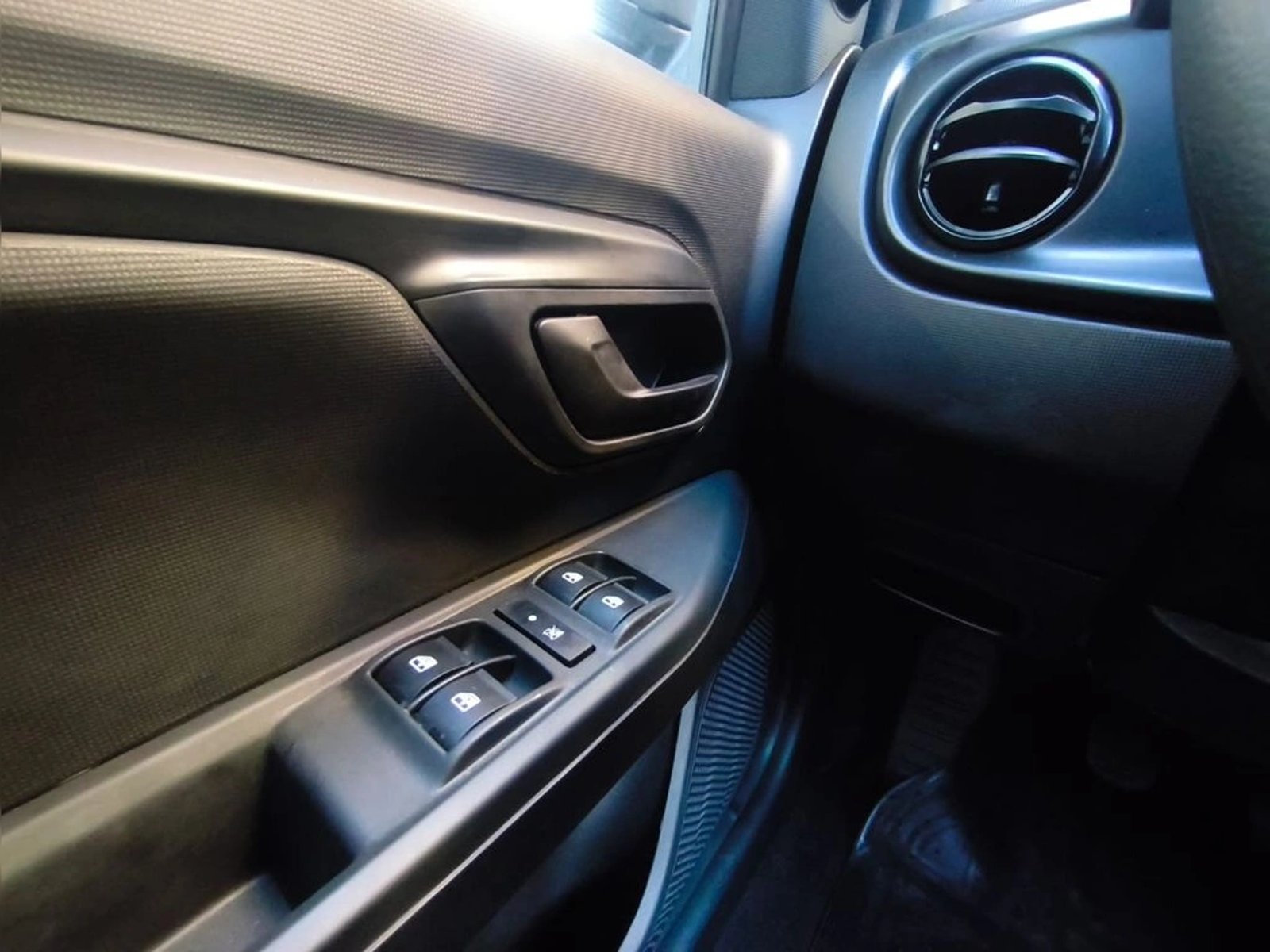 RAM 700 SLT 1.3 MT 2026 - Imagen 20 de 20