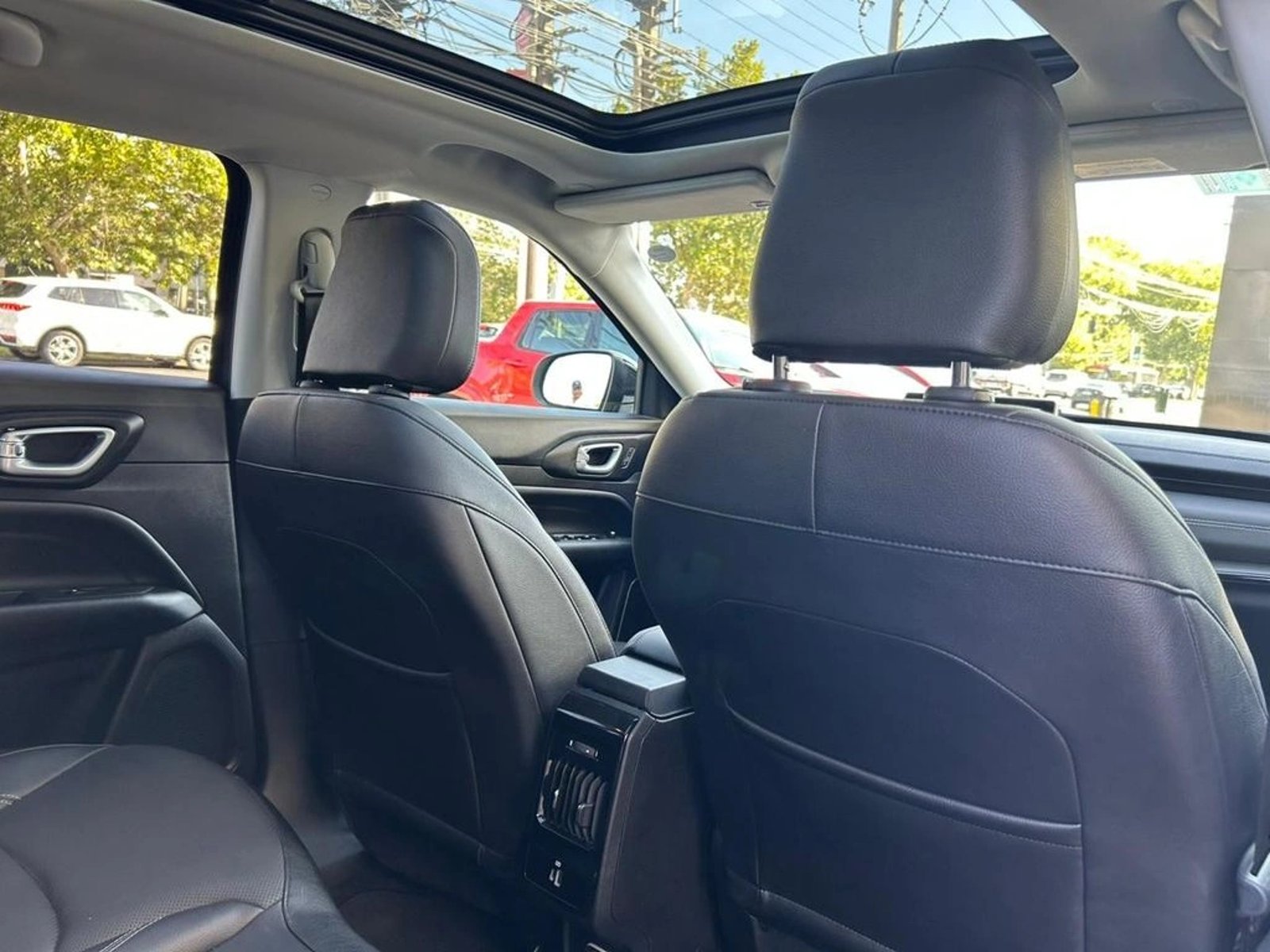 JEEP COMPASS 1.3 4XE ALTITUDE HYBRID AWD AT 5P 2024 - Imagen 13 de 17
