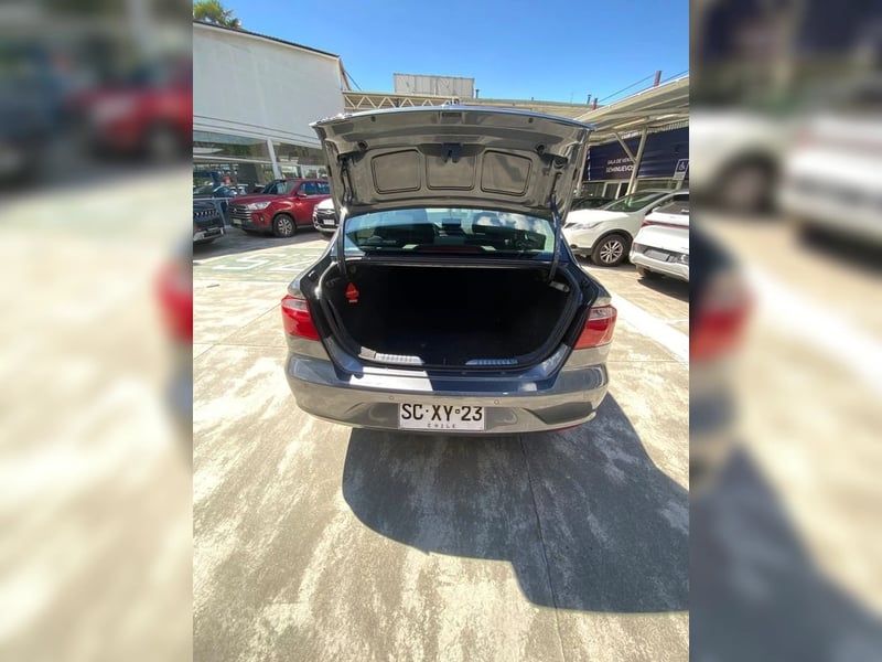Volkswagen VOYAGE 1.6 TRENDLINE 4X2 AC 2AB MT 4P 2022 - Imagen 10 de 17