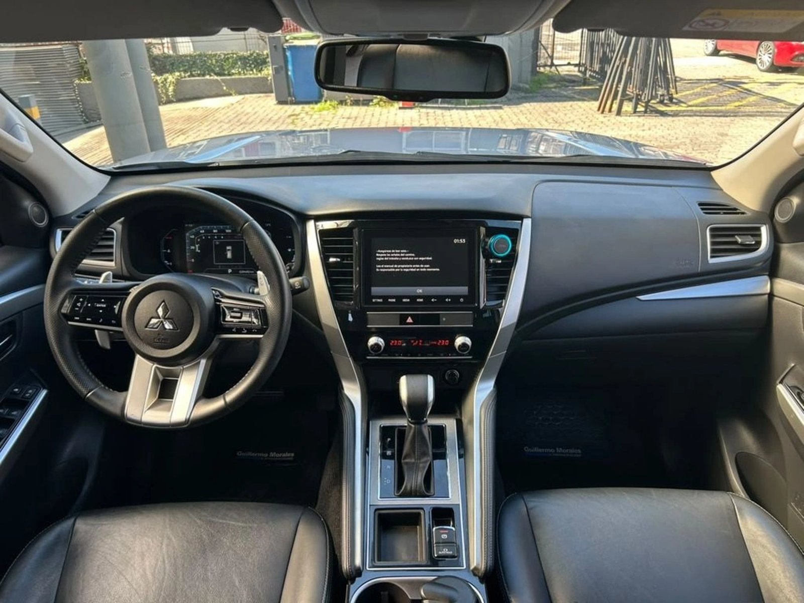 Mitsubishi MONTERO SPORT 4X2 3.0 AUT 2025 - Imagen 13 de 17