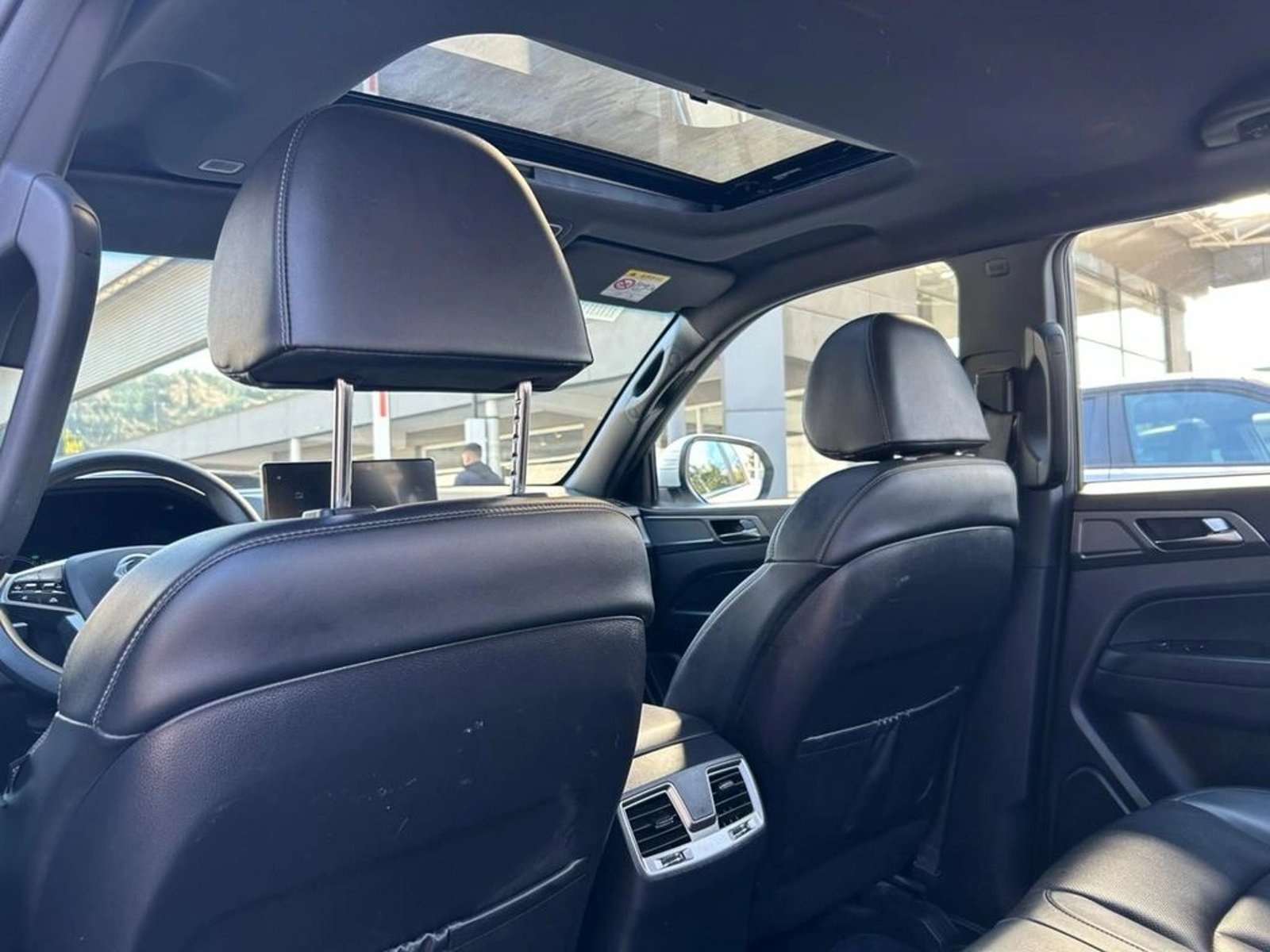 SSANGYONG GRAND MUSSO 2025 - Imagen 13 de 16