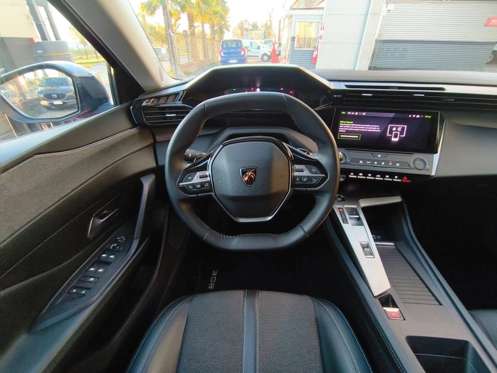 Peugeot 308 ALLURE AT DIESEL 2024 - Imagen 14 de 20