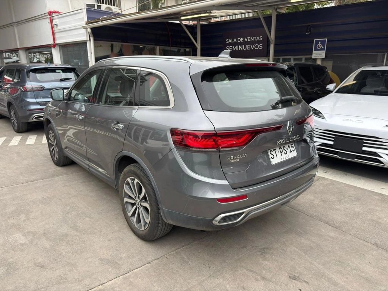 RENAULT KOLEOS 2023 - Imagen 8 de 20