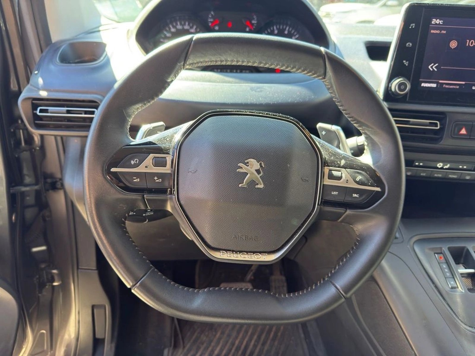 PEUGEOT RIFTER 2024 - Imagen 14 de 20