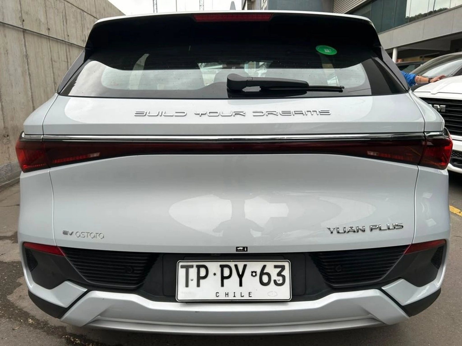 BYD YUAN PLUS ELECTRICO GL 4X2 AT 5P 2024 - Imagen 6 de 17
