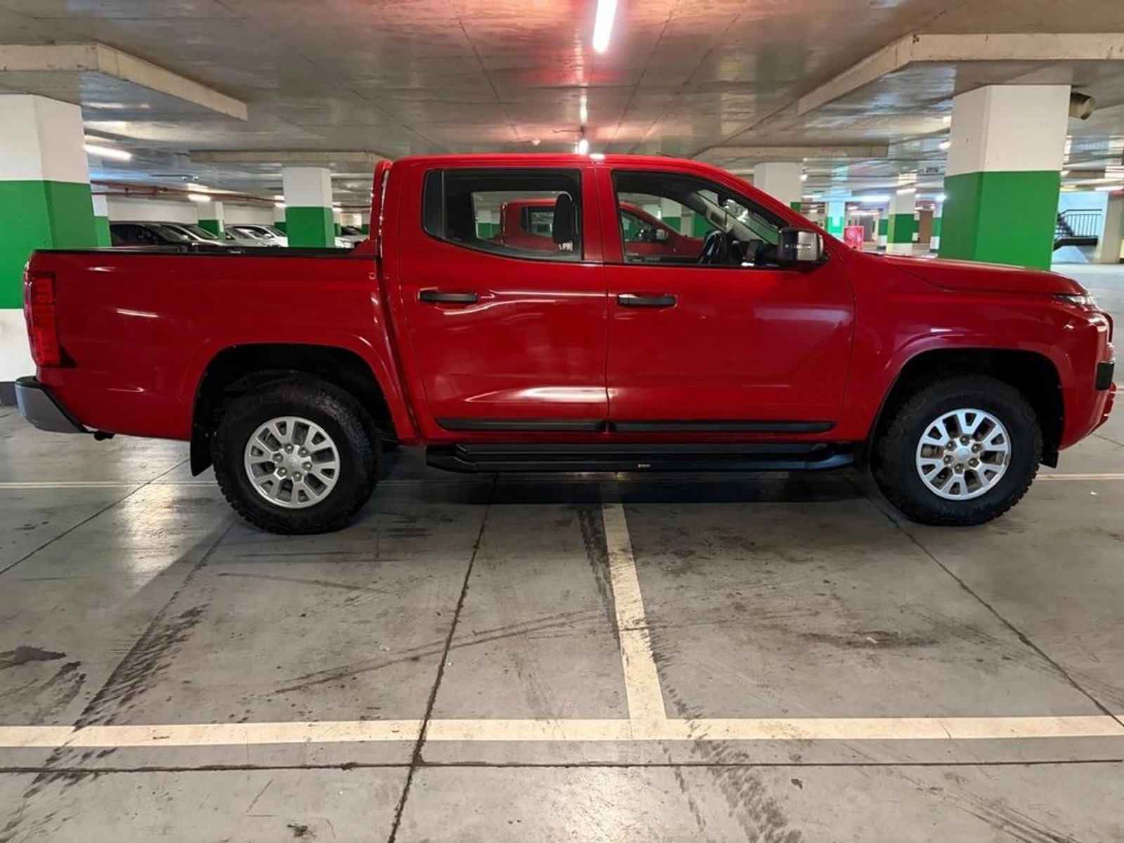 Mitsubishi L200 KATANA XRT 4X4 2.4 2024 - Foto 4 de 15