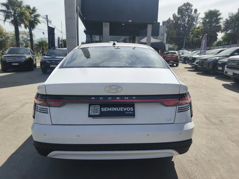 Hyundai ACCENT 1.5 PLUS MT 2026 - Imagen 6 de 20