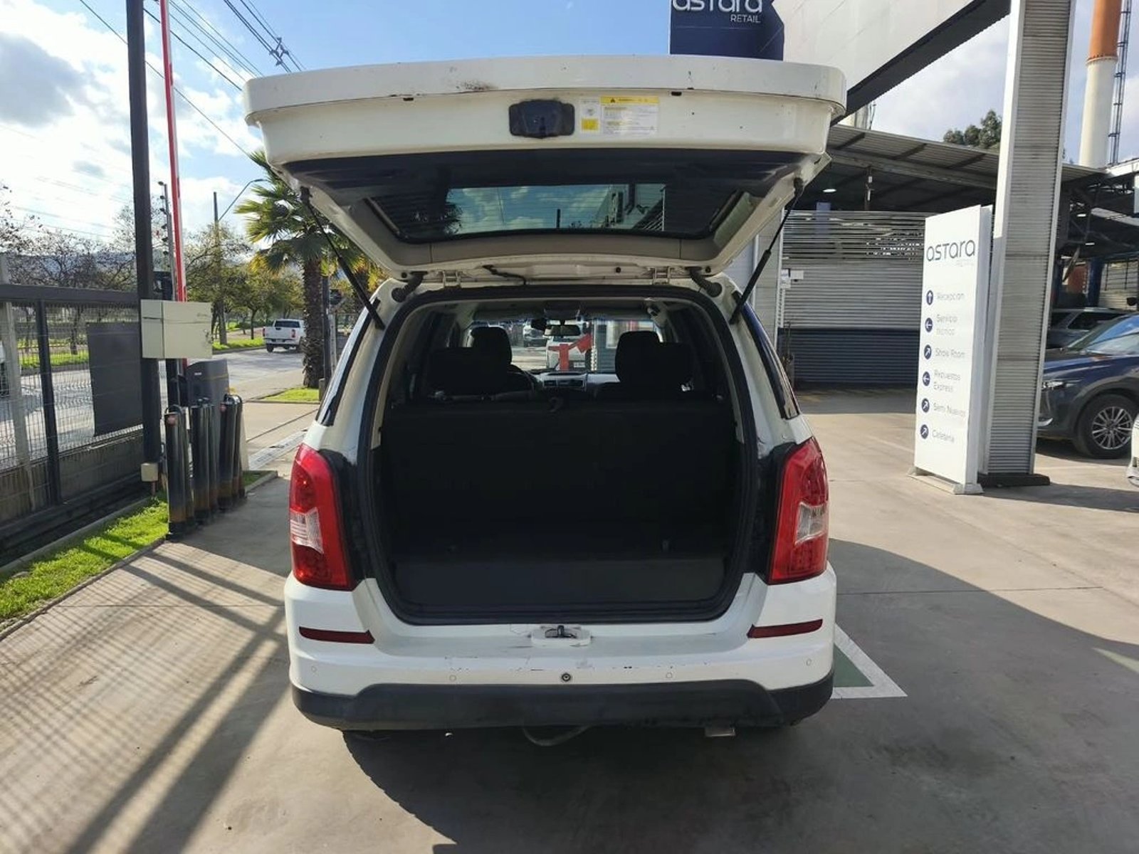 SsangYong REXTON 2.0 DIESEL 4X2 2014 - Imagen 8 de 20