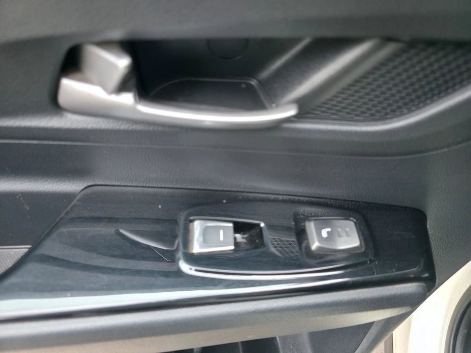 SSANGYONG KORANDO 2022 - Imagen 15 de 20