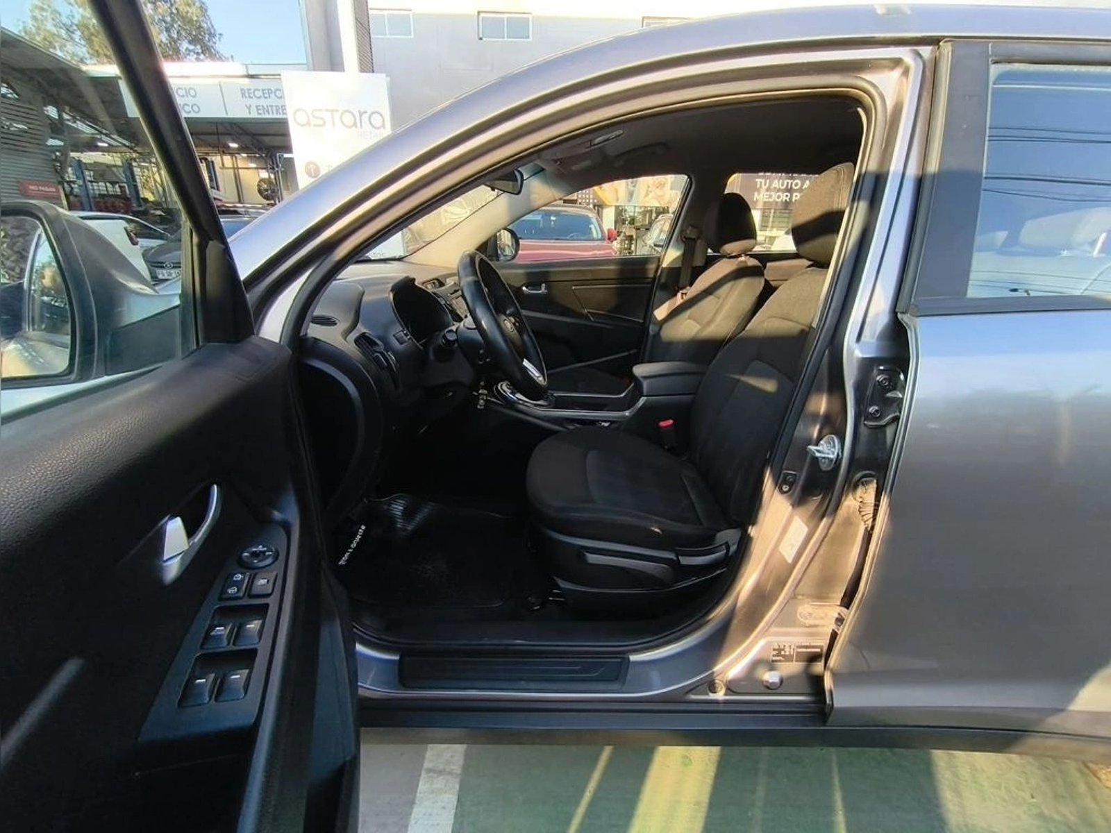 Kia SPORTAGE LX 2.0 AUT 2013 - Imagen 12 de 20