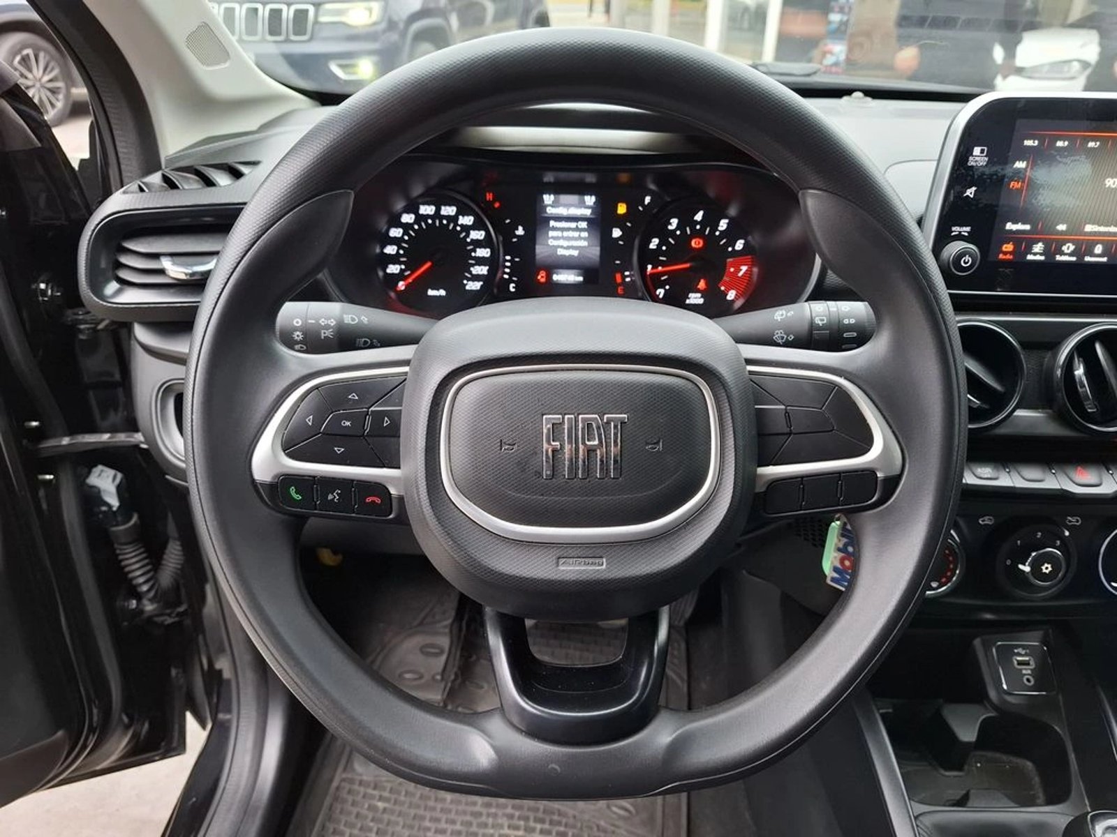 FIAT ARGO 1.3 DRIVE GSE ELX 4X2 MT 5P 2023 - Imagen 12 de 20
