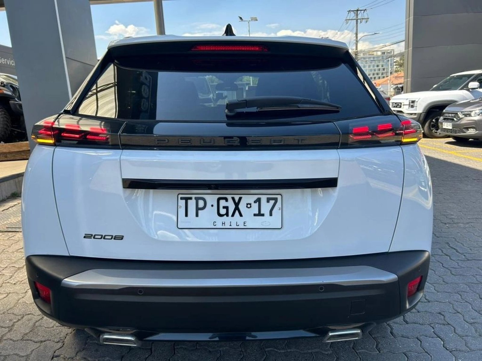 PEUGEOT 2008 2024 - Imagen 6 de 17