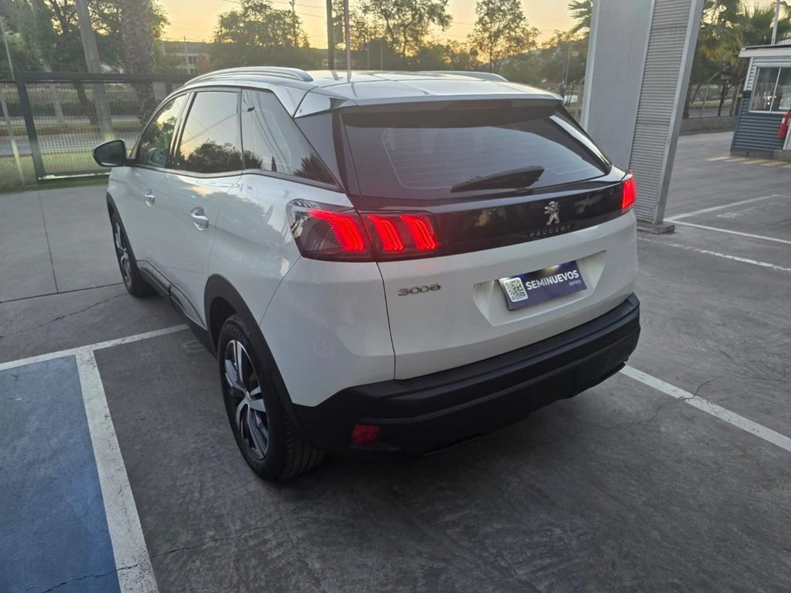 PEUGEOT 3008 2022 - Imagen 6 de 20