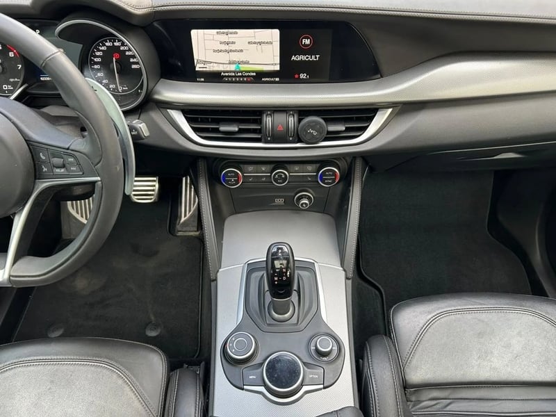 Alfa Romeo STELVIO 2.0 SUPER 280 CV 4X4 AT 5P 2020 - Imagen 11 de 15